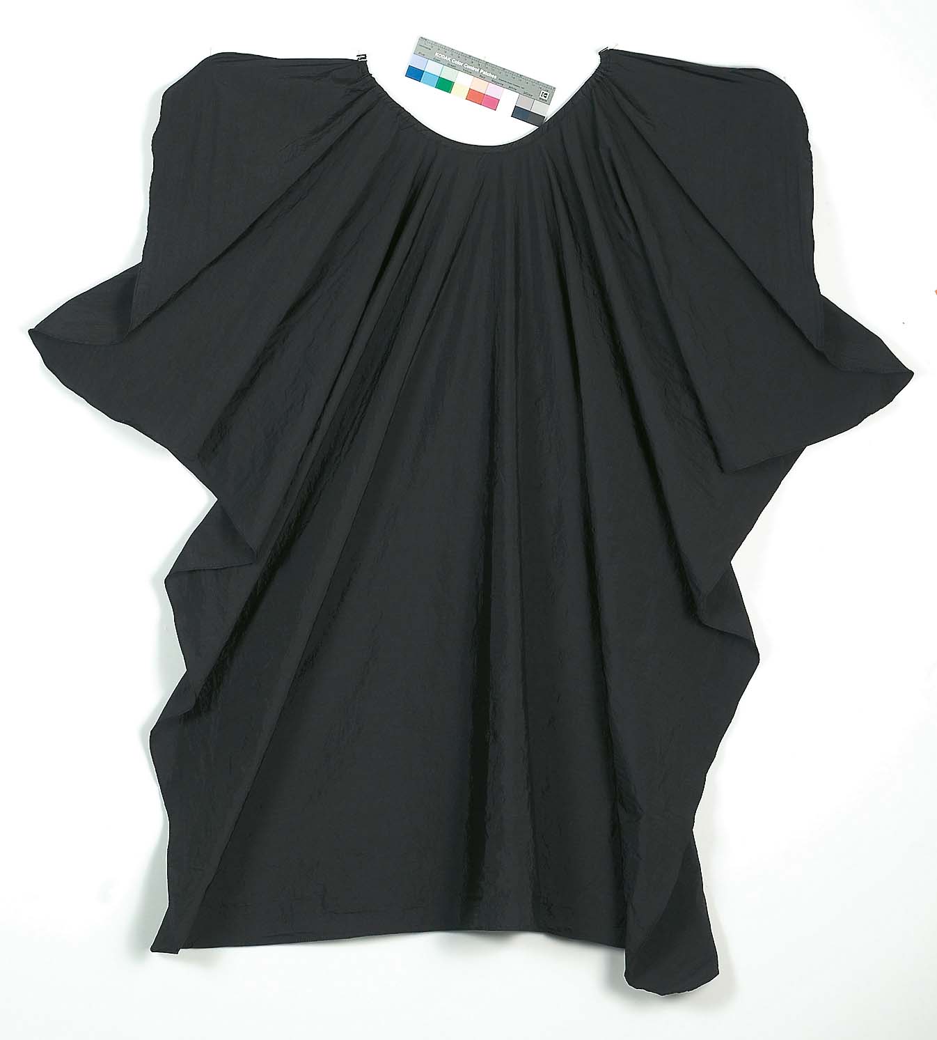Frisierumhang Crash schwarz 132x150 cm Nylon