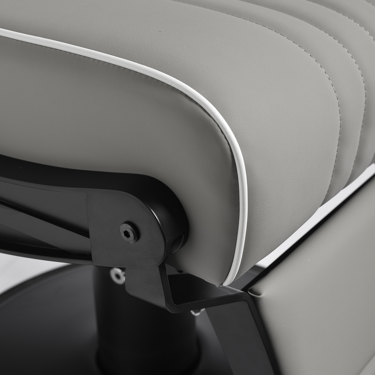 Gabbiano Levi Friseurstuhl Grau mit Hydraulik – Premium Salon